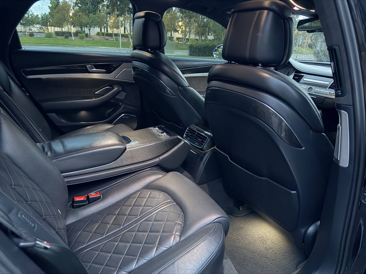 Used 2013 Audi S8 Plus AWD/4WD image 29