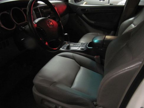 Used 2003 Toyota 4Runner 4WD Limited image 17
