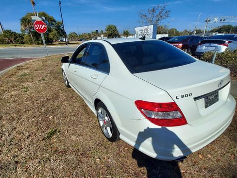 Used 2008 Mercedes-Benz C 300 Sport image 7