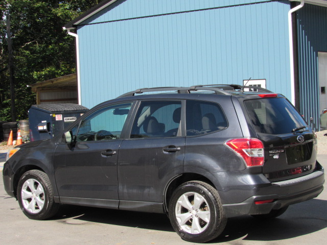 Used 2014 Subaru Forester 2.5i Premium AWD/4WD image 6