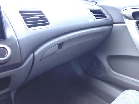 Used 2007 Honda Civic LX Coupe image 16