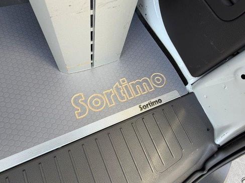 Used 2022 Ford Transit Connect XL image 17