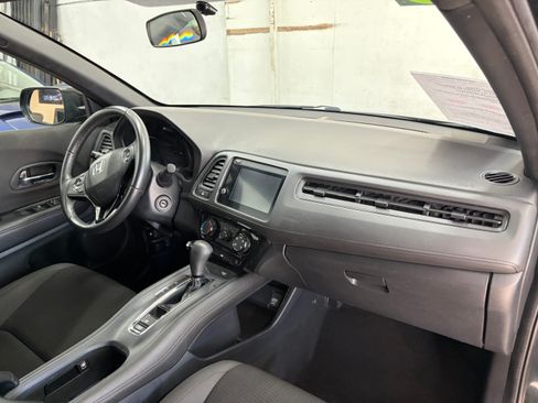 Used 2019 Honda HR-V FWD Sport image 15