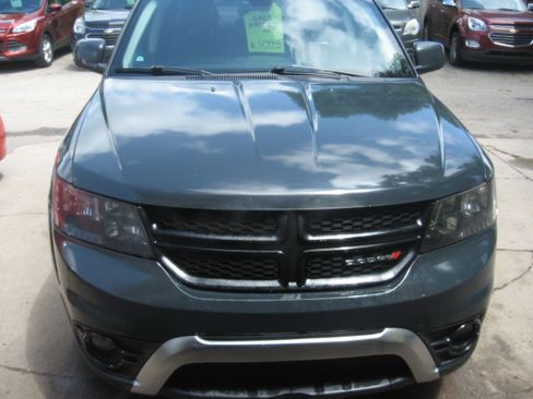 Used 2018 Dodge Journey AWD Crossroad image 2