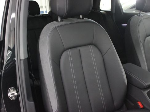 Used 2024 Audi Q4 e-tron Premium Plus image 42