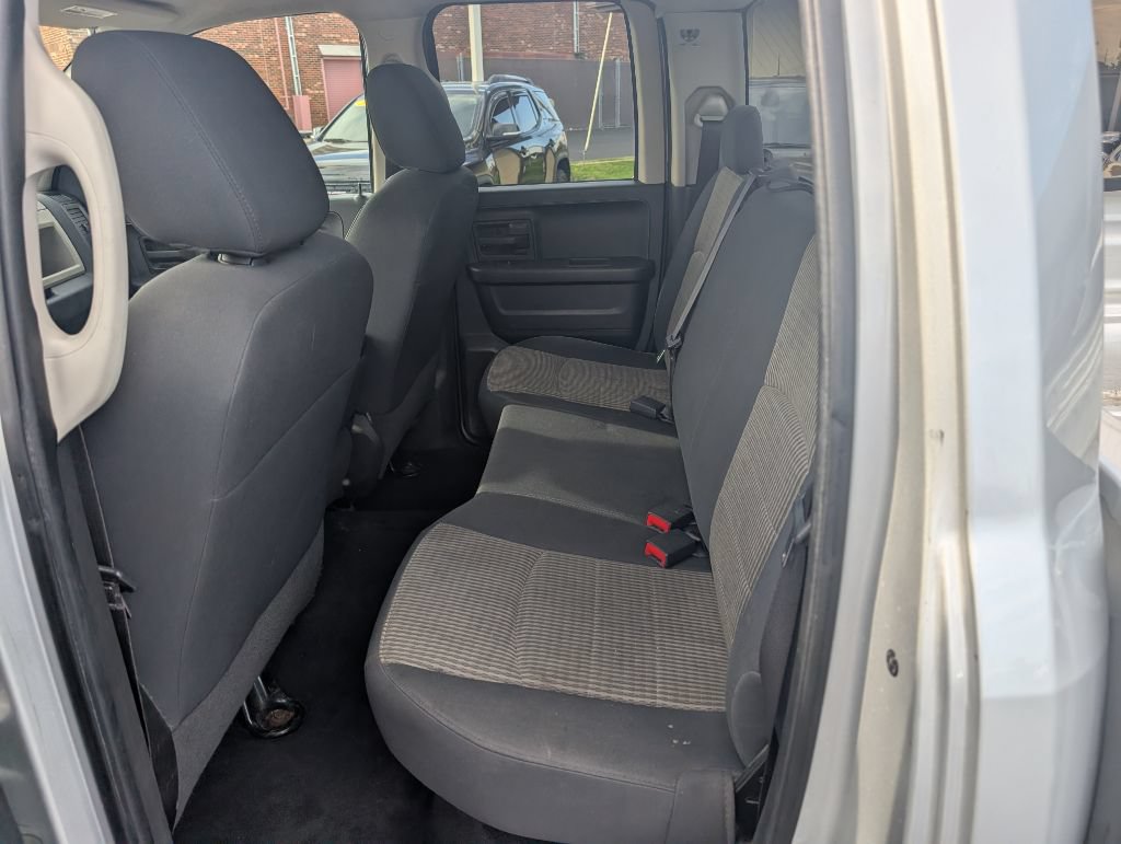 Used 2009 Dodge Ram 1500 Truck 4x4 Quad Cab ST image 11