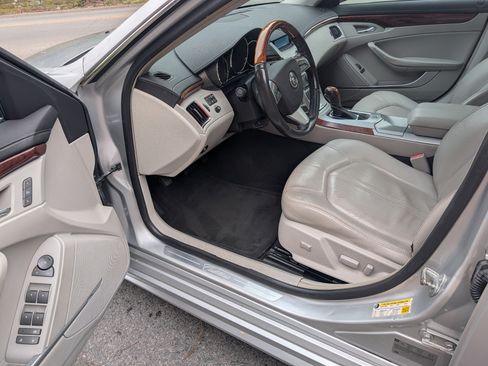 Used 2011 Cadillac CTS Luxury AWD Sedan image 8