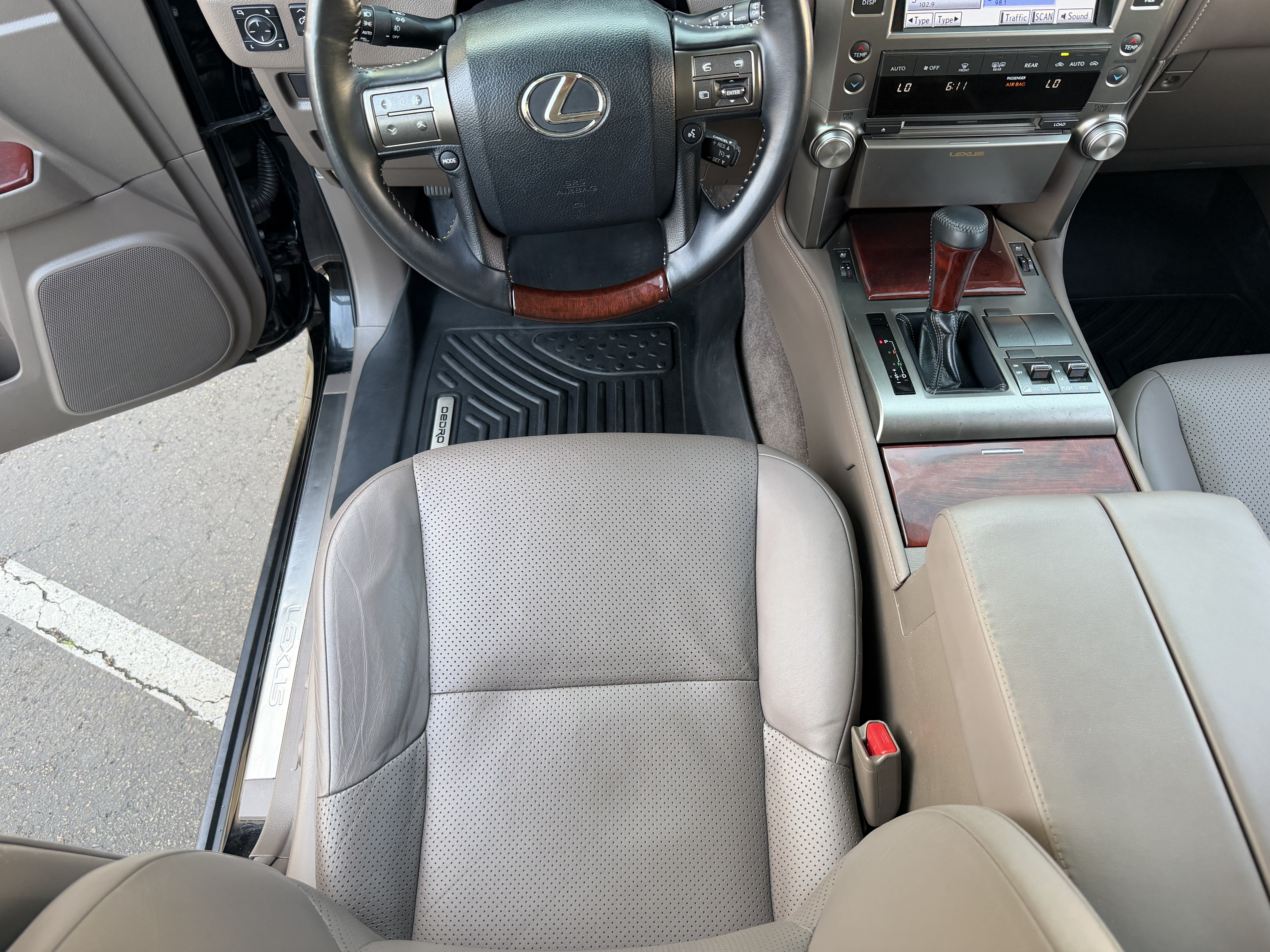 Used 2013 Lexus GX 460 AWD/4WD image 22