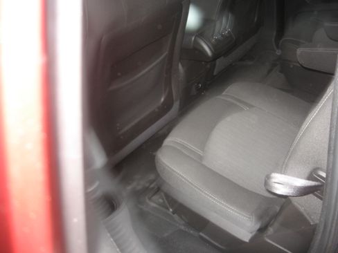 Used 2017 Chevrolet Traverse LT image 7