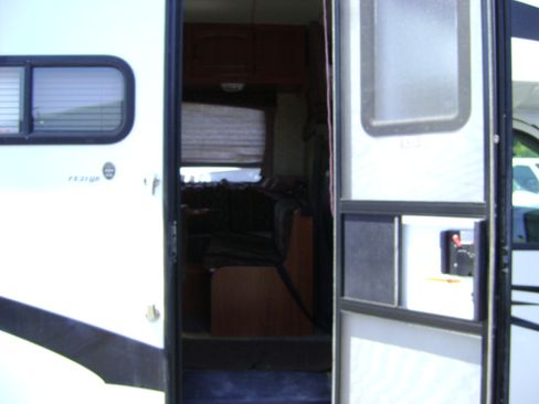 Used 2008 Chevrolet Express 3500 UNAVAIL RWD image 8