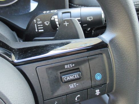 Used 2021 Nissan Rogue SV image 20