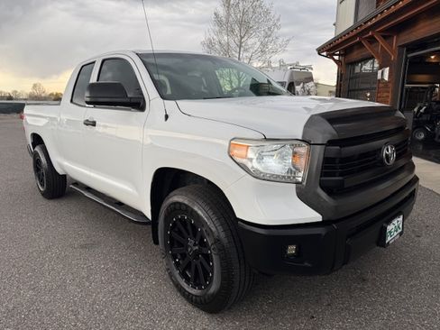 Used 2016 Toyota Tundra SR image 8