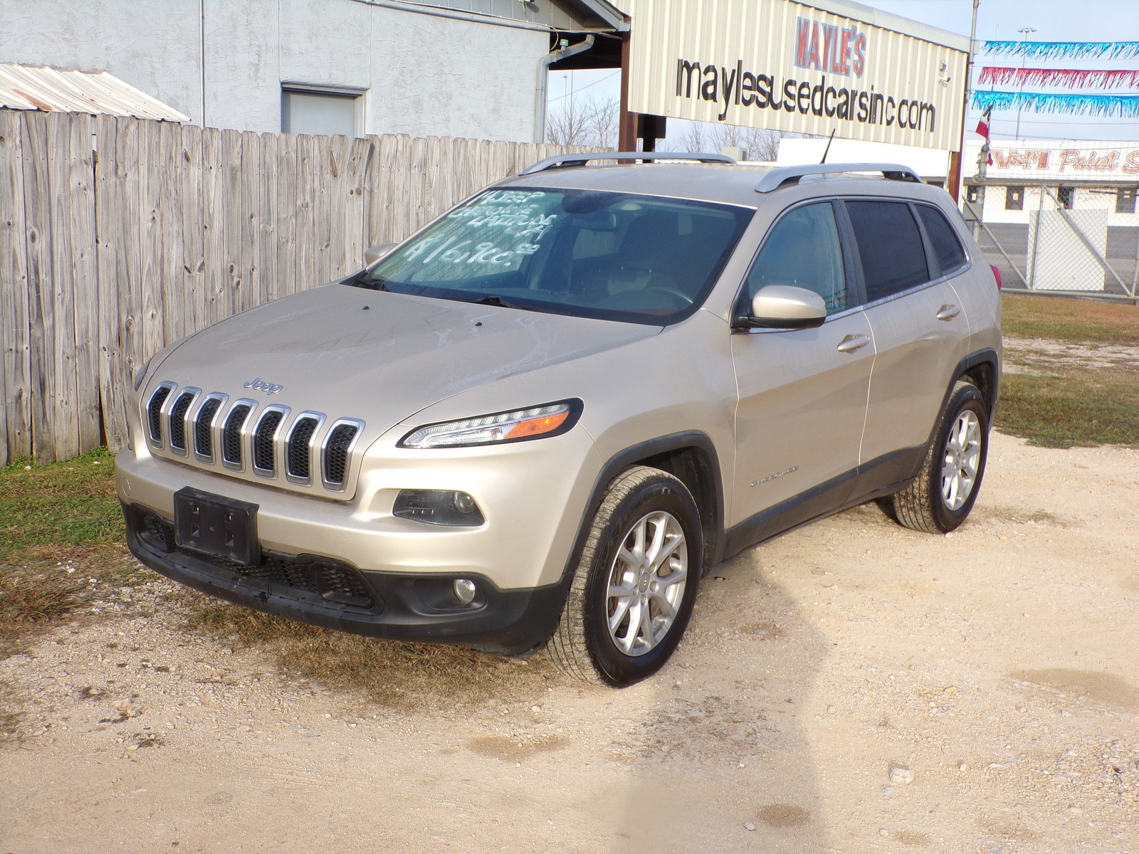 Used 2014 Jeep Cherokee Latitude AWD/4WD image 1