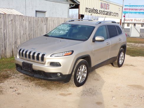 Used 2014 Jeep Cherokee Latitude image 1
