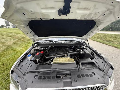 Used 2019 Lincoln Navigator L 4WD Select image 19