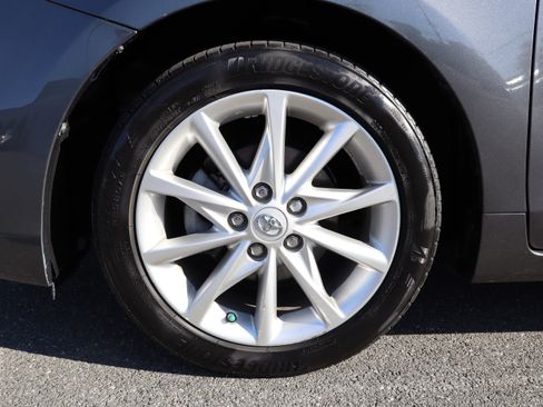 Used 2014 Toyota Prius V Five Wagon 4D FWD image 25