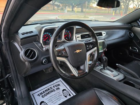 Used 2014 Chevrolet Camaro SS image 9