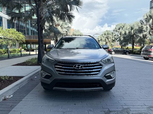 Used 2015 Hyundai Santa Fe GLS image 2