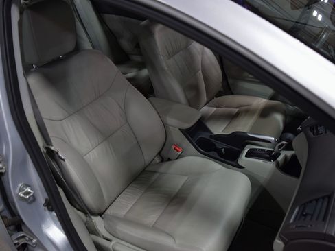 Used 2012 Honda Civic EX-L image 22