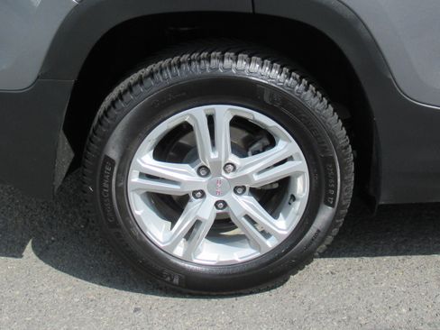 Used 2021 GMC Terrain AWD SLE image 28