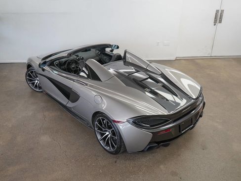 Used 2020 McLaren 570S image 36
