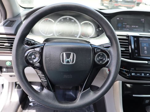 Used 2016 Honda Accord EX Sedan image 19