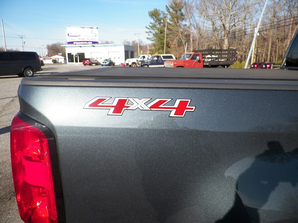 Used 2019 Chevrolet Colorado LT AWD/4WD image 5
