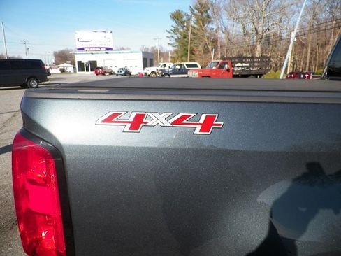 Used 2019 Chevrolet Colorado W/T image 5