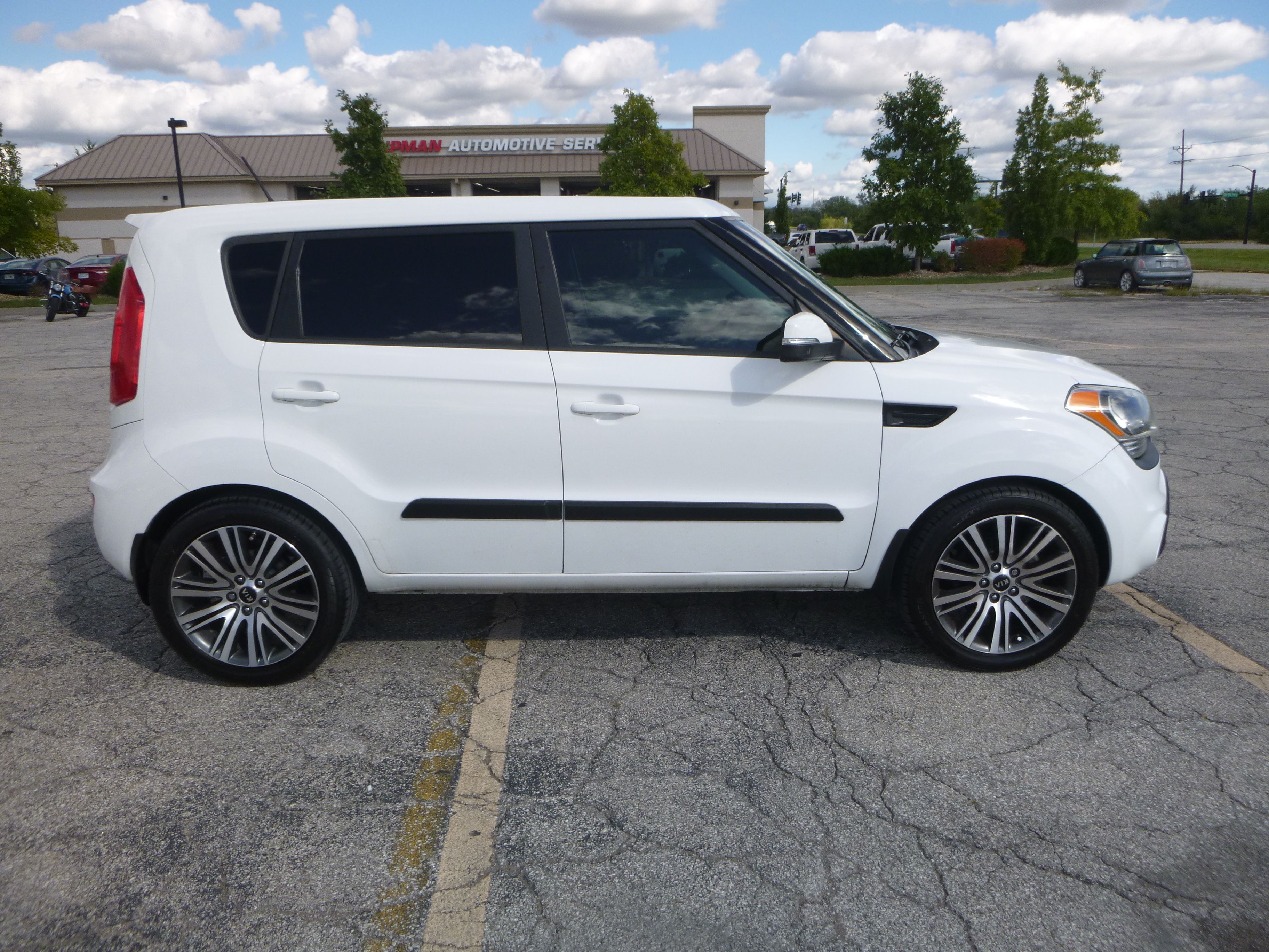Used 2013 Kia Soul + FWD Hatchback 2.0L 4-Cyl image 1