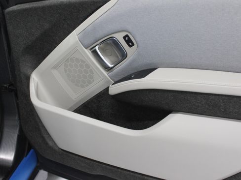 Used 2021 BMW i3 image 30