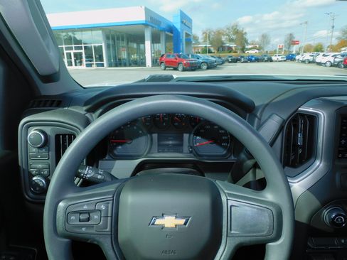 New 2026 Chevrolet Silverado 2500 Custom image 2