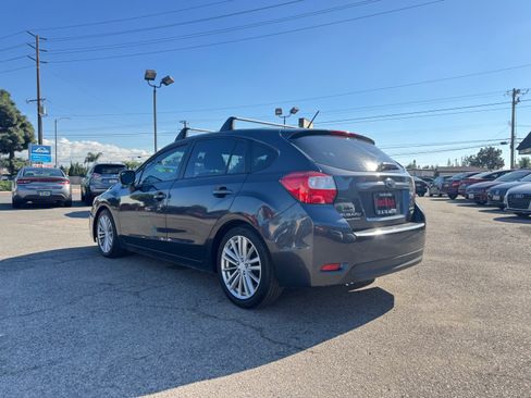 Used 2012 Subaru Impreza 2.0i Premium image 4