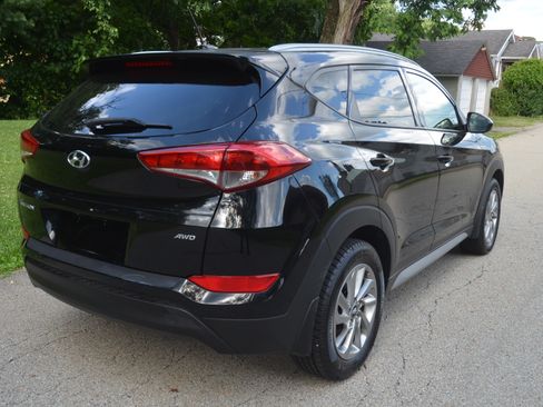 Used 2017 Hyundai Tucson AWD SE image 4