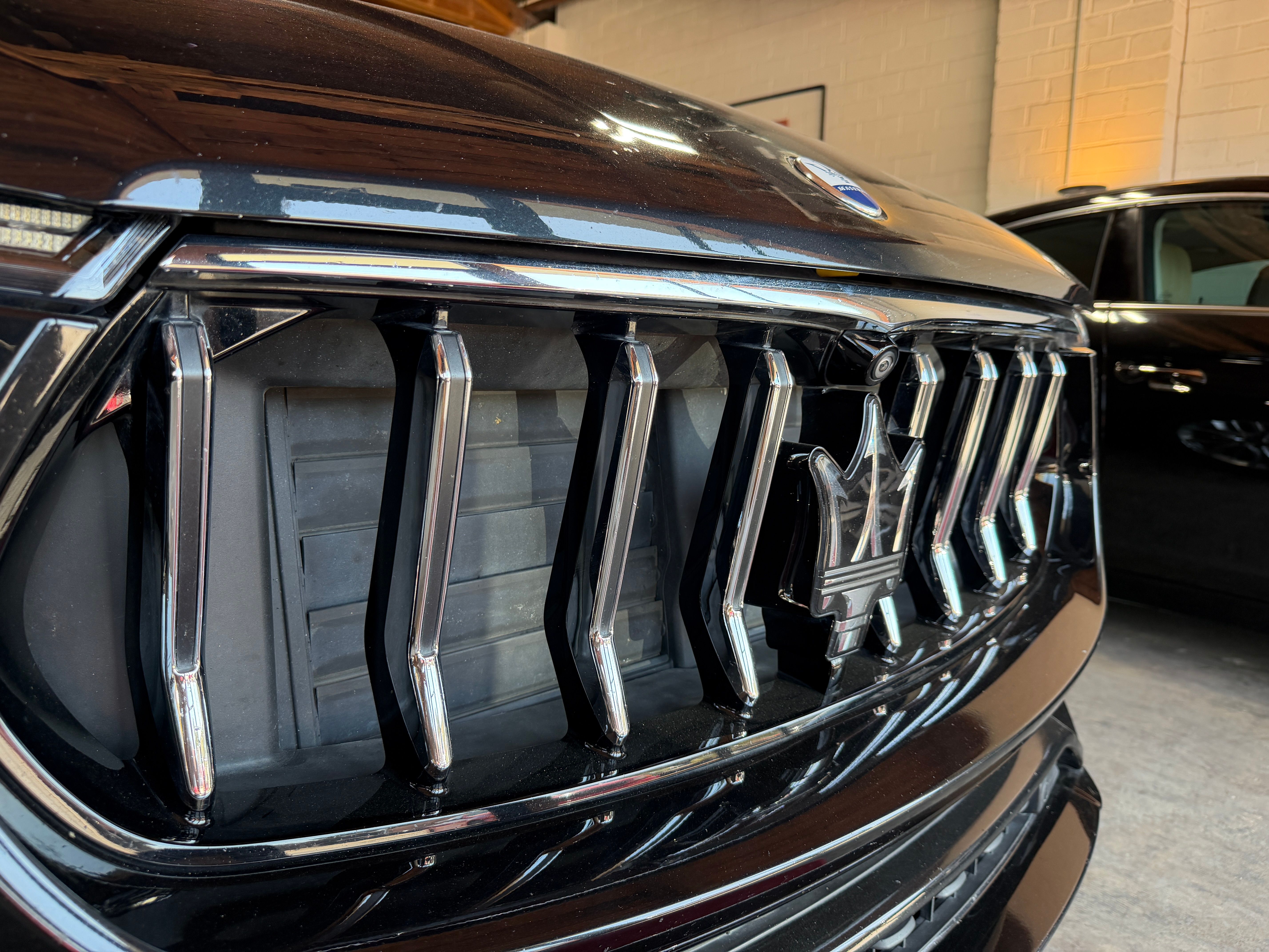 Used 2022 Maserati Levante GT AWD/4WD image 12