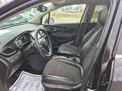 Used 2021 Buick Encore Preferred image 7