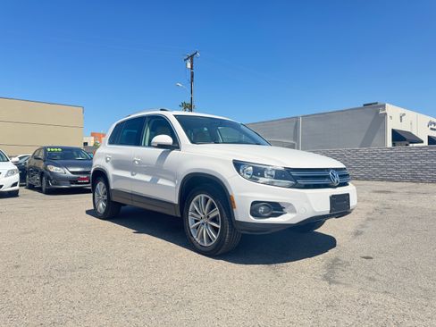 Used 2012 Volkswagen Tiguan FWD image 11