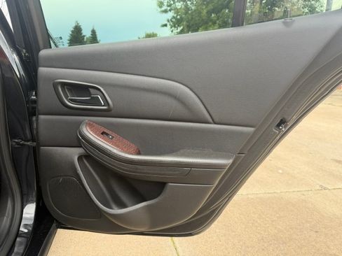 Used 2013 Chevrolet Malibu LT FWD image 13