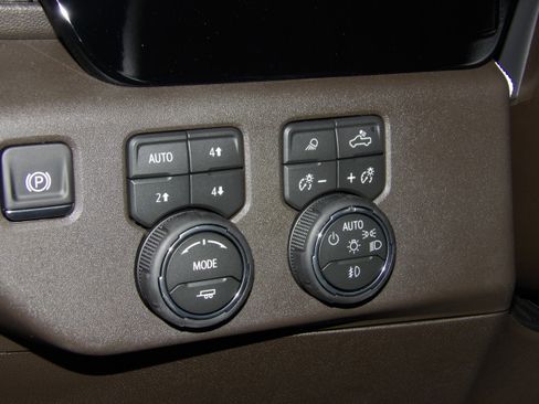 Used 2026 Chevrolet Silverado 1500 4x4 Crew Cab RST image 29
