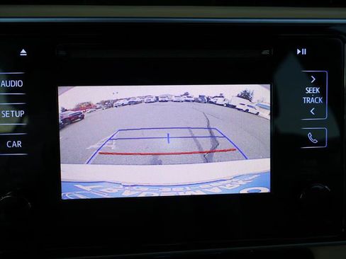 Used 2019 Toyota Corolla LE image 22