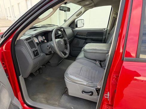 Used 2008 Dodge Ram 1500 Truck 2WD Quad Cab image 9
