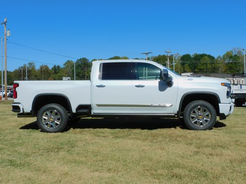 New 2026 Chevrolet Silverado 2500 High Country image 11