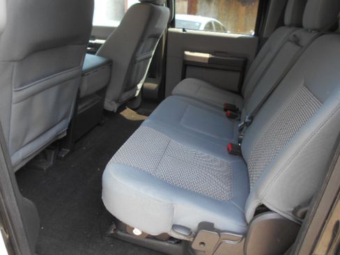 Used 2015 Ford F250 4x4 Crew Cab Super Duty image 7