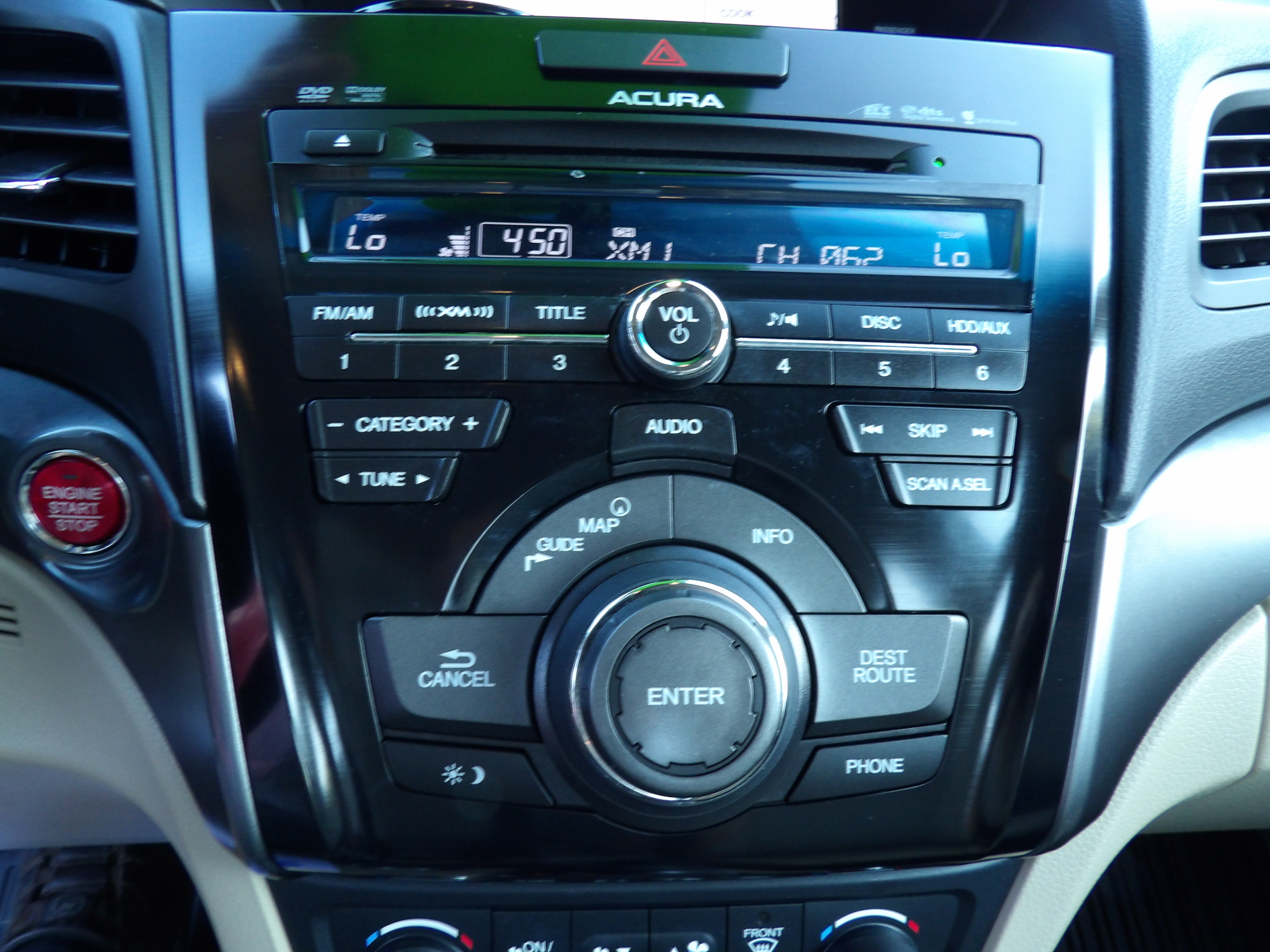 Used 2015 Acura ILX w/ Technology Package FWD image 11