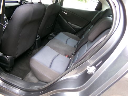 Used 2016 Scion iA image 12