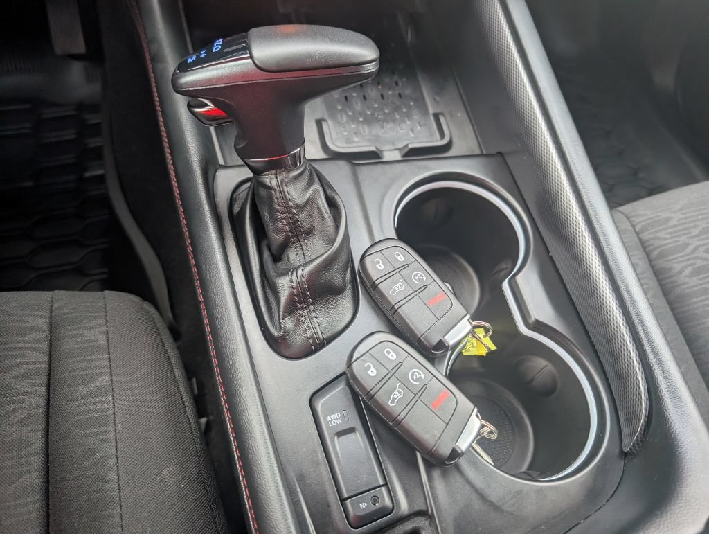 Used 2026 Dodge Durango AWD GT w/ BLACKTOP PACKAGE image 16