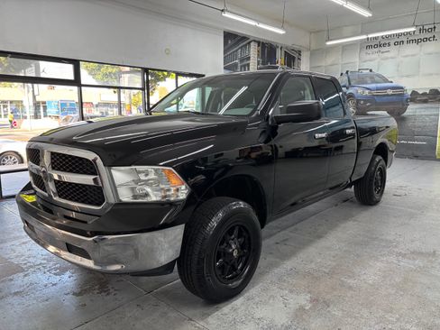 Used 2014 RAM 1500 SLT image 2