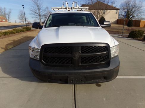 Used 2015 RAM 1500 SLT image 8