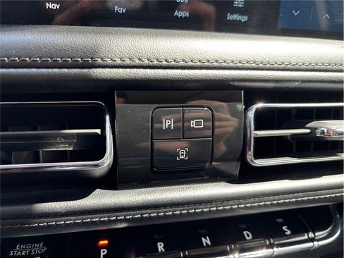 Used 2021 Lincoln Nautilus Reserve image 36