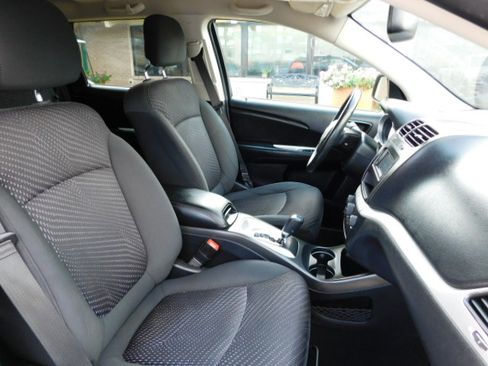 Used 2017 Dodge Journey Crossroad image 25