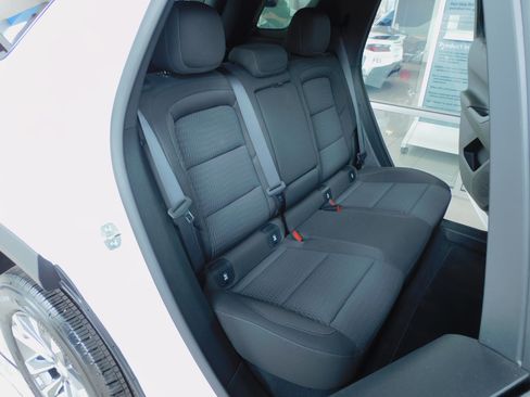 Used 2026 Chevrolet Equinox FWD LT w/ 1LT image 18
